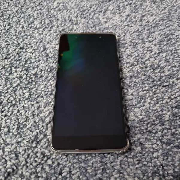 Alcatel Idol 4